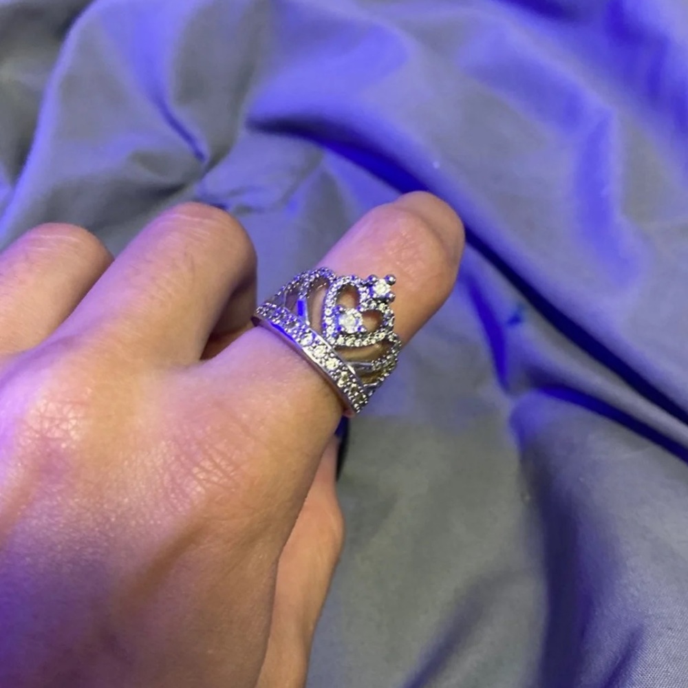 Princess crown ring